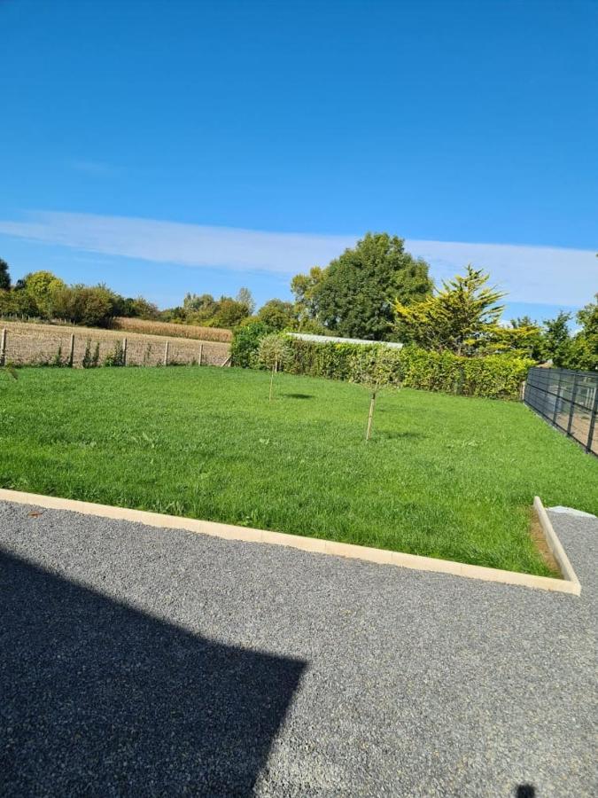 Le Petit Gite Du Mont Beauvoir (Manche) Exterior foto